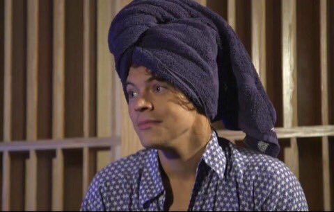 snxpbackzjm's tweet photo. #MTVStars One Direction https://t.co/iYDcyVKTm0
