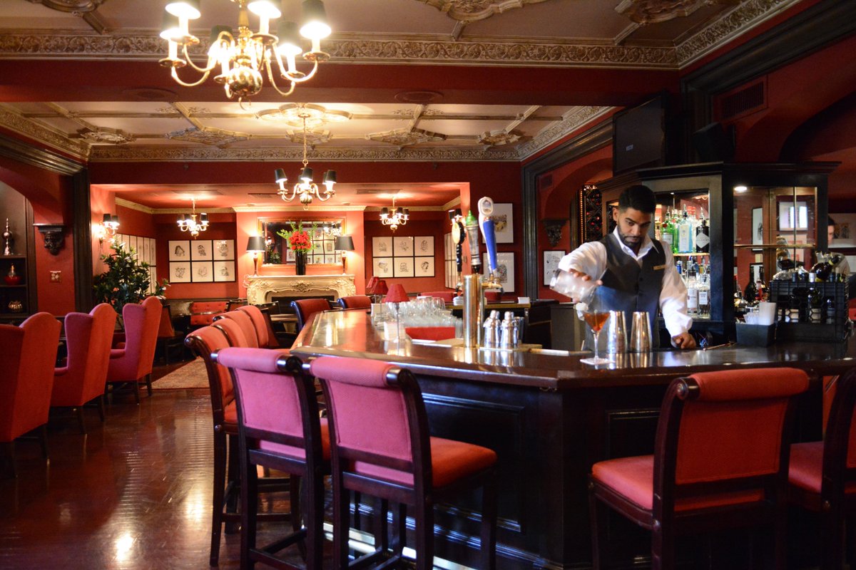 Laura Hayes 🍣 tweet media