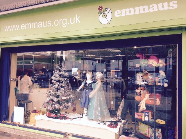 EmmausEast's tweet photo. #Christmas ideas. Start getting #festive. https://t.co/dUQnnUSBDA