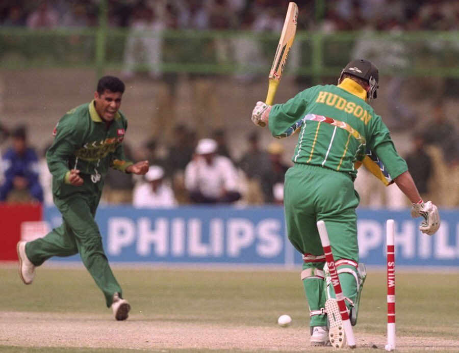 Happy birthday to the \sultan of swing\ coach & fast bowing extraordinaire Waqar Younis 