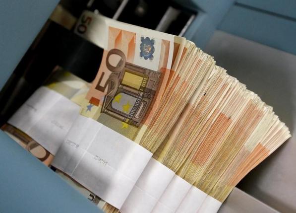 1stbinaryoption's tweet photo. News by #FirstBinaryOption
Asian shares, currencies slide after Paris attacks, data
https://t.co/giNzrGEAoV https://t.co/CjdMFAppTf