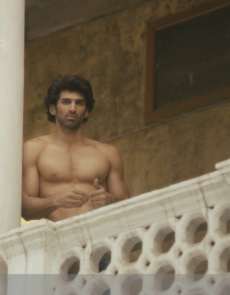 Soulful eyes & a boyish charm are what make Aditya Roy Kapur so dreamy!

Here\s wishing him happy birthday. 