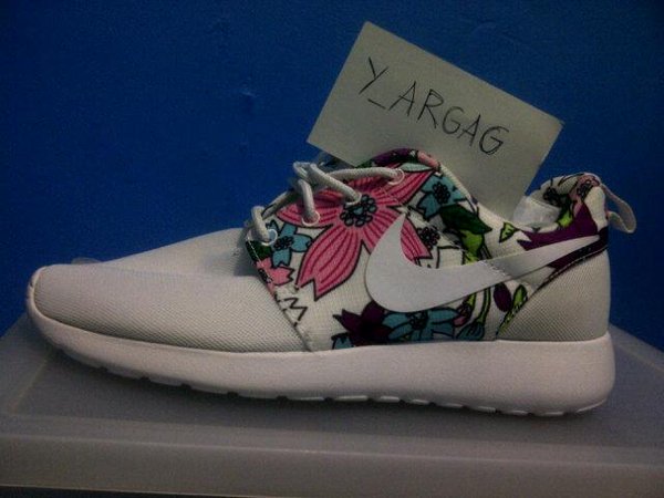 Rosherun floral print <a href="/snazz_yk/">Snazz Shoe Grooming</a> @your48hours <a href="/YourSolutionn/">Your Solutionn</a> @Indo_Shoesaddle <a href="/knightstore_ID/">Knight Store</a> <a href="/ItsMyKicks/">ITSMYKICKS</a>