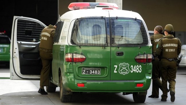 Cooperativa's tweet photo. Carabineros detuvo por décimo tercera vez a "El Cisarro" https://t.co/vinXkfkL98 https://t.co/tpy7BNjUcd