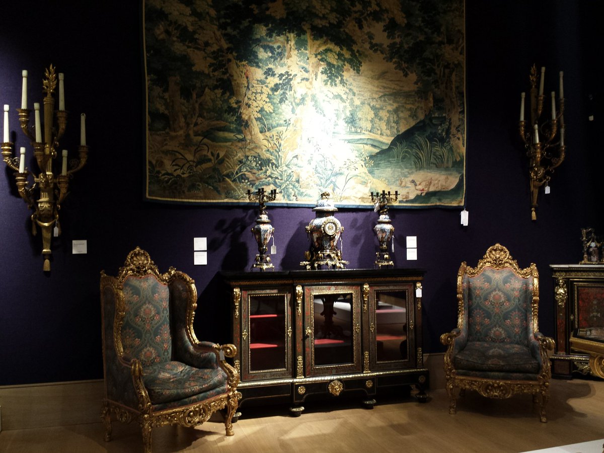 bonhams1793's tweet photo. #Europe - #DefiningStyle is on view at 101 #NewBondStreet today until 16:30 GMT. https://t.co/2SF8JifYWl https://t.co/wfqh57jtxi