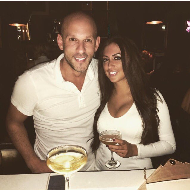 riokader's tweet photo. Him &amp; her 👌🏼 https://t.co/HdCm11tie4