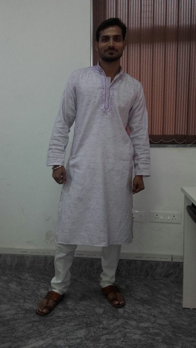 SDSSoftwares's tweet photo. well dressed  #competition2015 https://t.co/kNoHE3CUOo