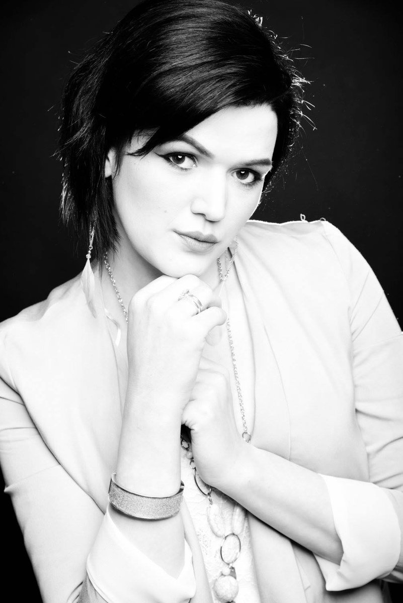 chelseavogel38's tweet image. @BlackBerryModel amazing shoot