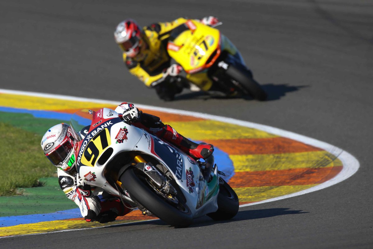 box_repsol's tweet photo. All categories! Podiums, action... The pics of the Valencia #FIMCEVRepsol2015!: https://t.co/FI9VVvaiw0 https://t.co/x5sHq8ZecL