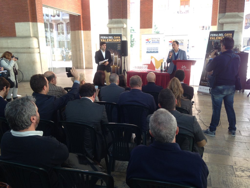 Verema's tweet photo. Presentación de la Feria del Cava Valenciano 20 al 22 noviembre 2015 en @MercadoColonVLC https://t.co/PPEuAG2Zle