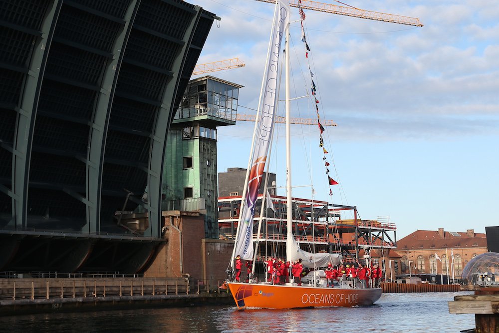 #OceansofHope completes world circumnavigation as Copenhagen welcomes yacht and #MS crew: tinyurl.com/pobggk9
