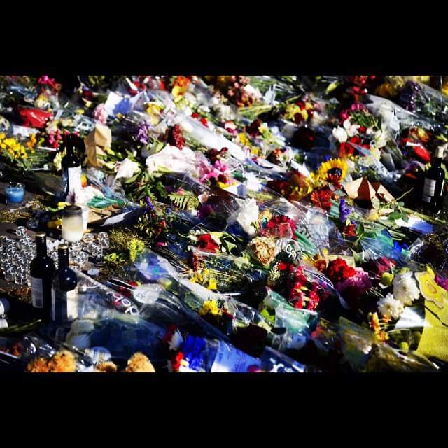 LAURENCE HAIM tweet media