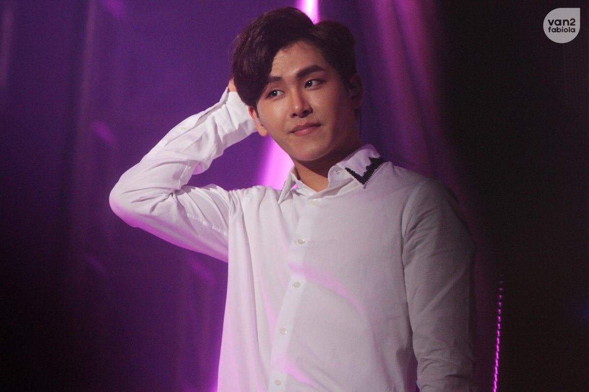 van2fabiola's tweet photo. 151115 INFINITE EFFECT in Jakarta #Hoya #Howon #Infinite #νΈμΌ #νΈμ #μΈνΌλνΈ #IEINA #InfiniteEffectINA https://t.co/7iBoLiHxoZ