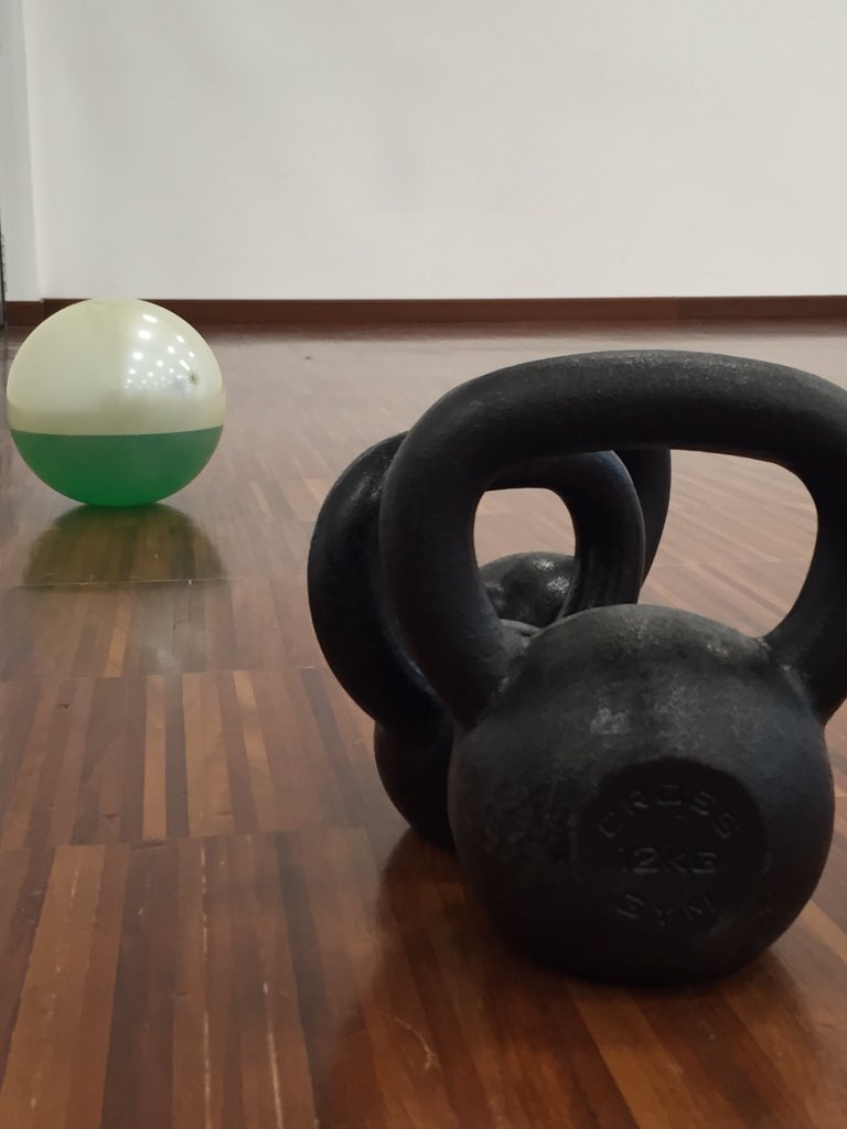 VolleySC's tweet image. Allenati con #FluiBall - @FluiTraining 
 #workout #fitness #gym #velocity #NBA #NFL #sport #crossfit