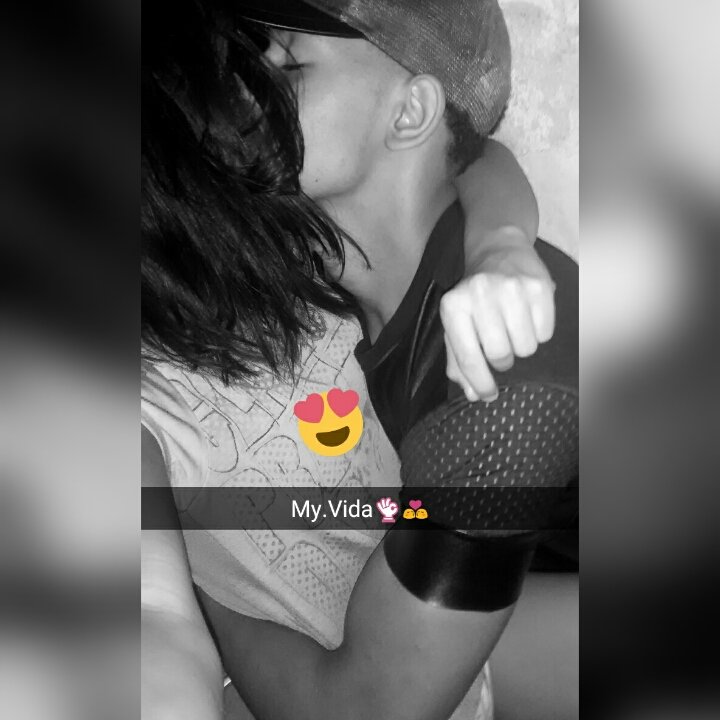 Loh95318443's tweet photo. Se O Amor Bateu Na Nossa Porta Q Sorte A Nossa...🎶🎤💘
#meu_tudo👫😍 #pra_sempre💏😻
@dapumadochelsea https://t.co/CDN0VsC3XG