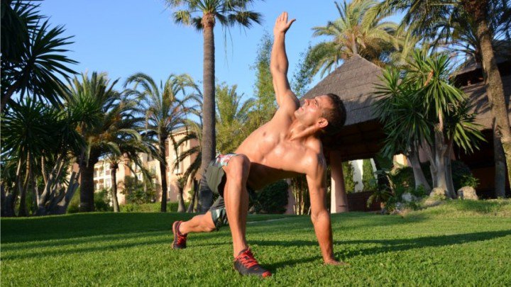 fitnessdigital's tweet photo. ¿Cuál es el impacto que produce cada tipo de estiramiento en los corredores? Descúbrelo en: https://t.co/0kORmYKFfb https://t.co/tK5gHY7CZ0