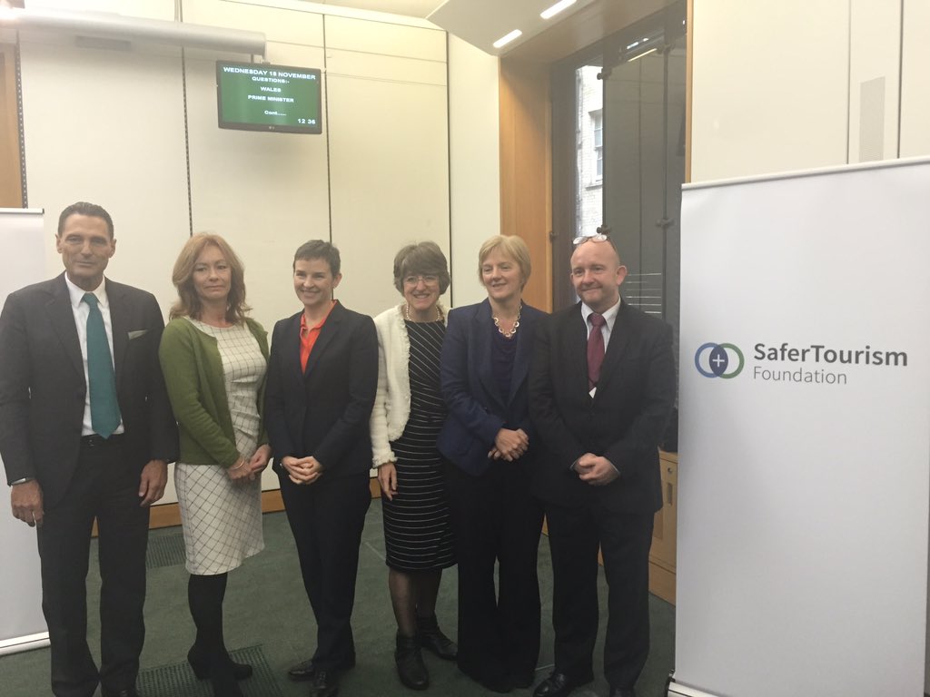 MaryCreagh_'s tweet photo. Today's panellists at #COConference Peter Fankhauser, Sharon Wood, Baroness Finlay, Linda McAvan & Dr Simon Clarke https://t.co/48cBkmeg8j
