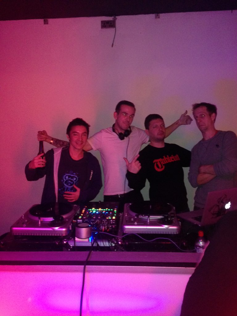 djsugai's tweet image. Team @SuperScratchSun at the @relentlessdrink store #soho. Thanks for the drinks the other week!