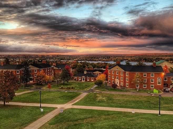 UNB's tweet photo. BuzzFeed ranks @UNBFredericton the 2nd most beautiful campus in Canada! https://t.co/fk1JJcQ2RQ https://t.co/AKBcuQ2tys