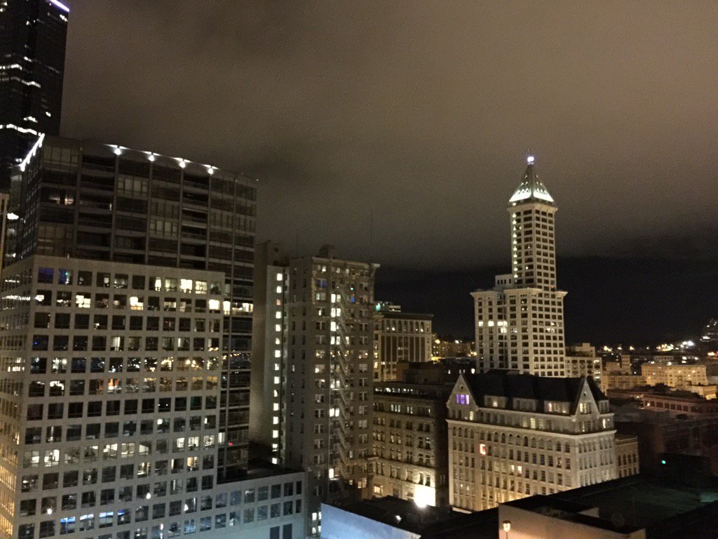 Apacheteam6's tweet image. Awesome view tonight... #Seattle #view #Apache6