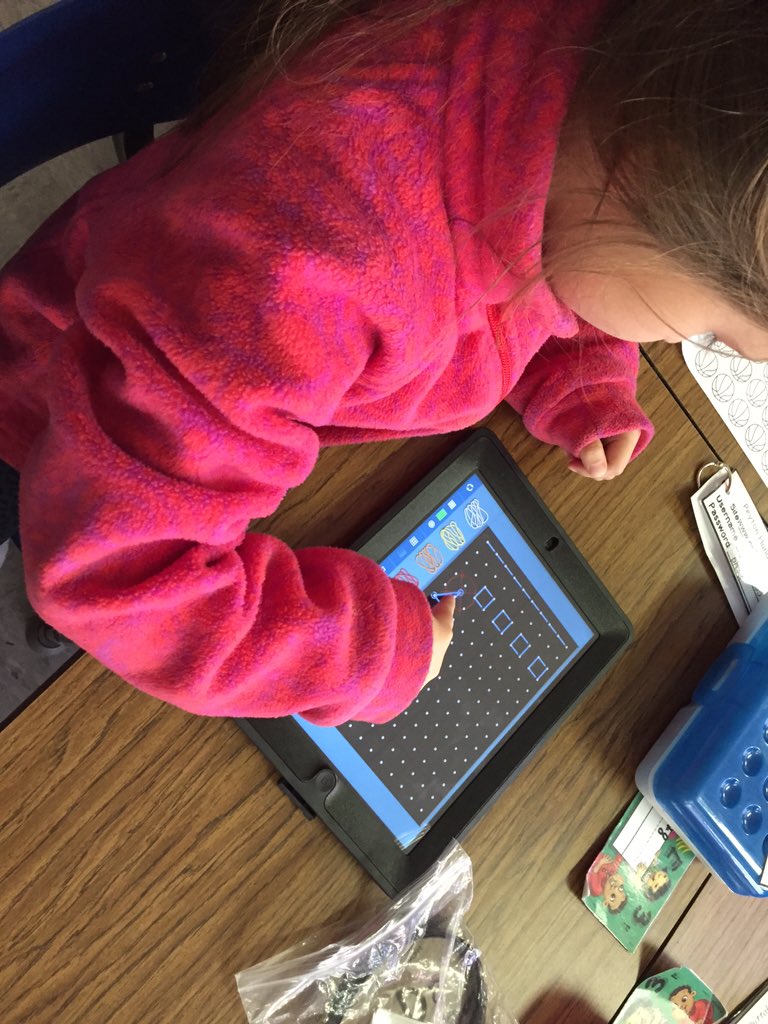 westonem3's tweet photo. Learning tens and ones with the Geoboard!!  #mathisgreat https://t.co/LHYl1KQfCR