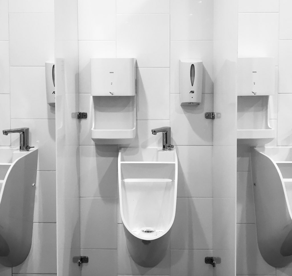 cdinopoulos's tweet photo. Efficient, practical design @DachaBeerGarden where you can do your business, wash &amp; dry at once. Genius! @standpage https://t.co/ClDSUWwSUo