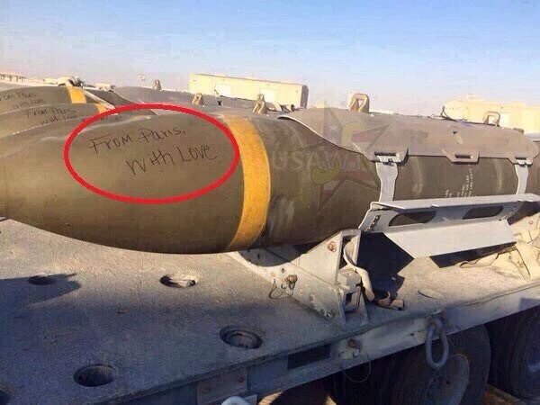 zquadly's tweet photo. This is when you know there is no humanity and that people are just disgusting.  #PrayForSyria https://t.co/xLi29GIzQ8