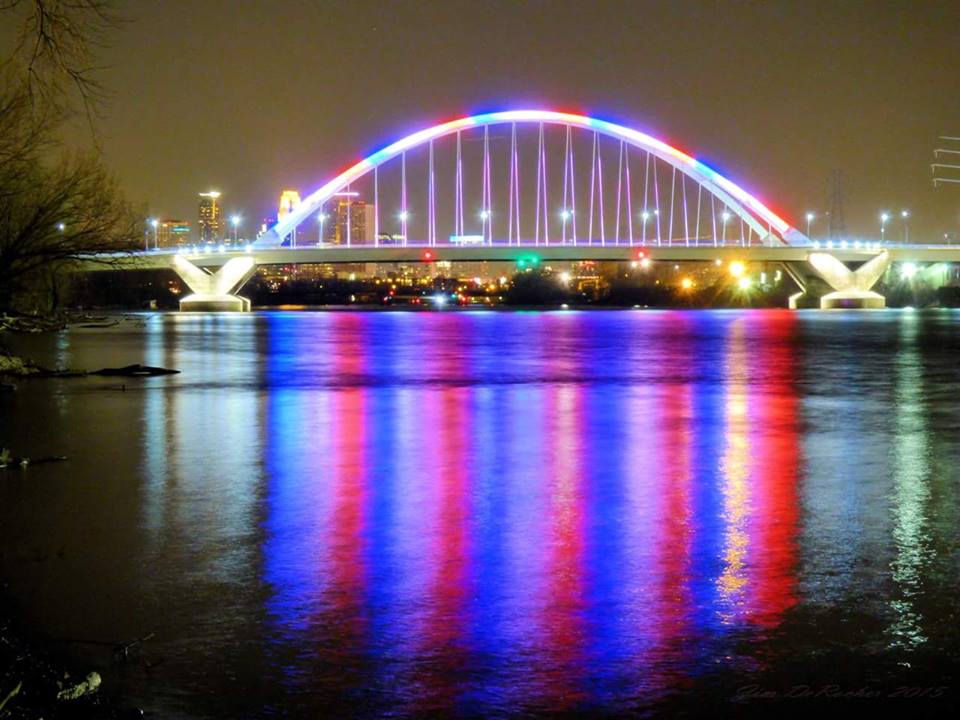 FOX9's tweet photo. Another view of the Lowry Ave. Bridge in #Minneapolis lit for #Paris #jesuisParis | photo by Jim DeRocher https://t.co/8BxQ9hrD6y
