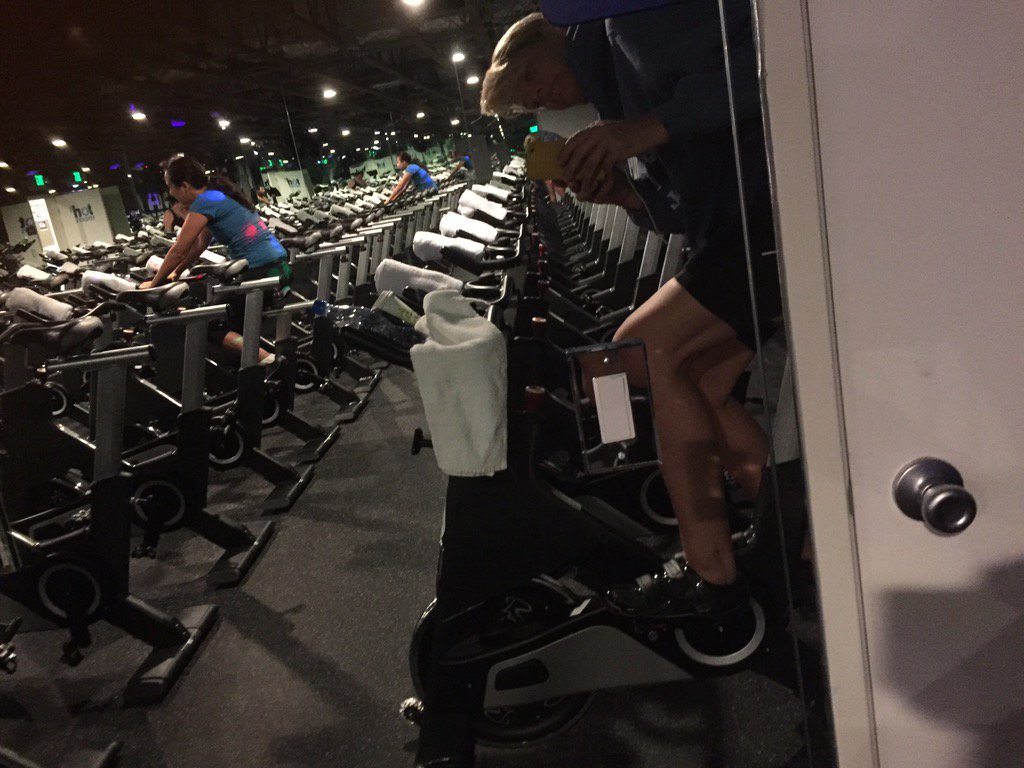 clairemaree64's tweet photo. back to life...back to reality!! #workoffvegas #180orbust @TheSweatShoppe #sweatgangsta https://t.co/PoP5GhKDDY