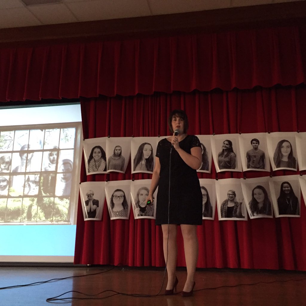 WeAreOneMacomb's tweet photo. Ms Jacqueline Conway brings #ELLISstory to #IAMacomb @makemacomb @JRart #immigration #onemacomb @Welcoming_MI https://t.co/EscePlFj4A