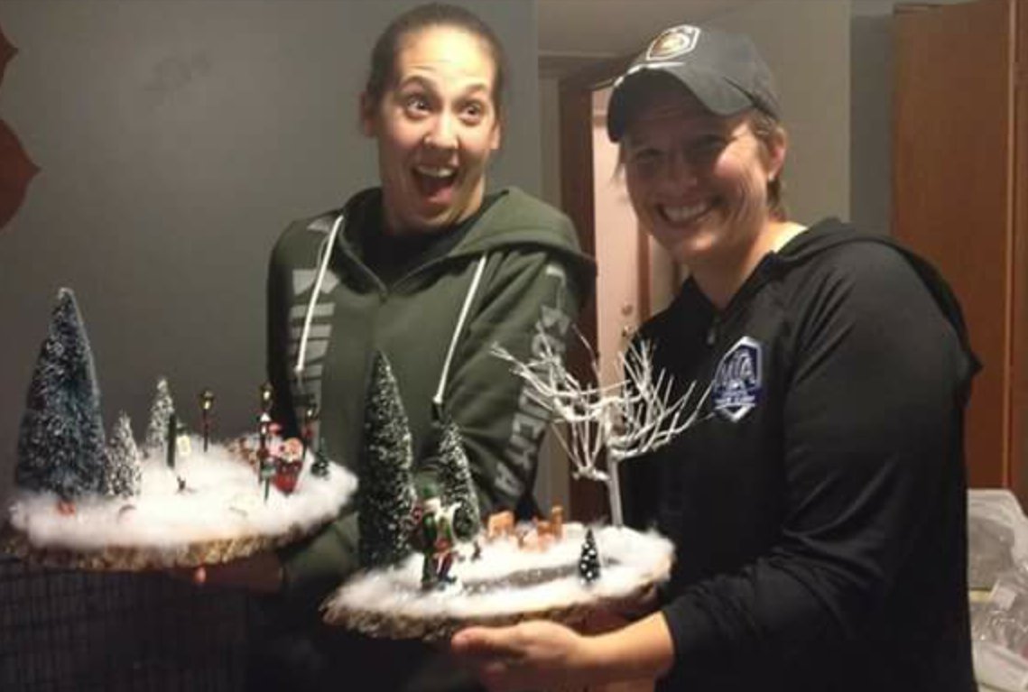 heartsfolly's tweet photo. Our creative consultant has made her own holiday #personalcreation. Nice job Kristen. #customgiftworks https://t.co/BiQdhwniX3