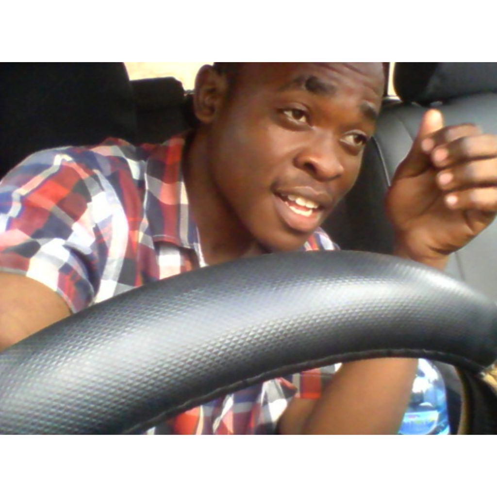 AlutaMusiqtz's tweet photo. Nikifikiliacho sicho unacho kiwaza #GoodMusic #stillAlive #AlutaMusiq https://t.co/eXZtlsSYvT