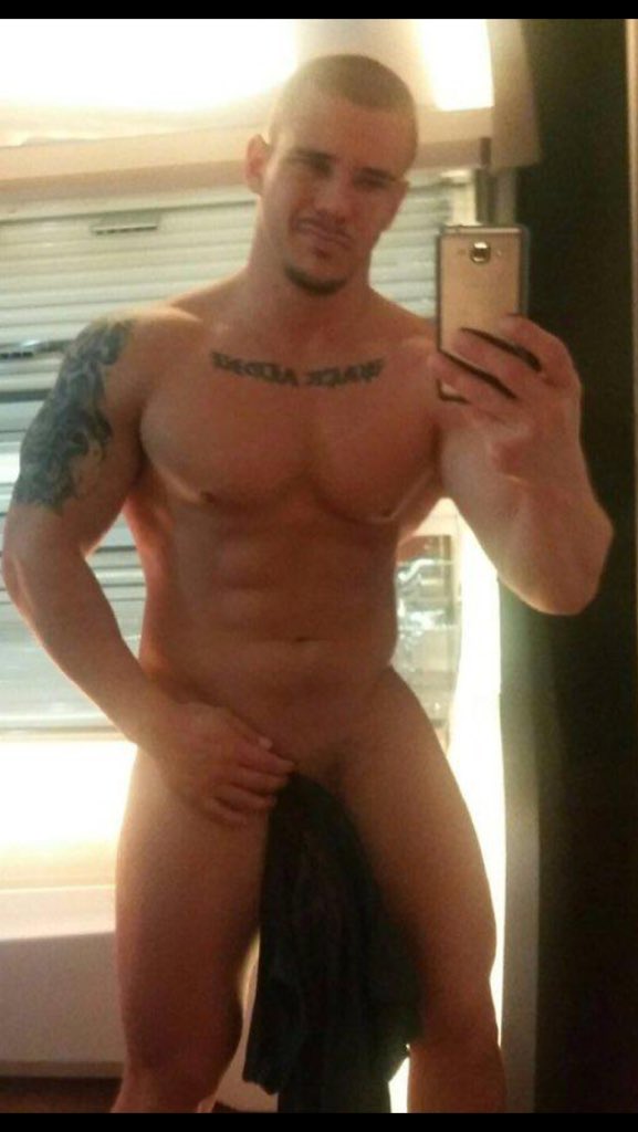 BoyWonderOneMan's tweet photo. #MCM #fabulousFoursome I need to be #FollowedBy #DPTrain @AtticusFoxxx @MarkieMore @AllenKingXXX @adambryantxxx https://t.co/oBVFNMy0hm