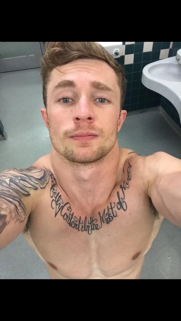 BoyWonderOneMan's tweet photo. #MCM #fabulousFoursome I need to be #FollowedBy #DPTrain @AtticusFoxxx @MarkieMore @AllenKingXXX @adambryantxxx https://t.co/oBVFNMy0hm