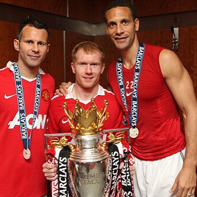 rioferdy5's tweet photo. Happy birthday Scholesy.. Most naturally gifted footballer I have played with 👍⚽️ https://t.co/PihU7DmKhP