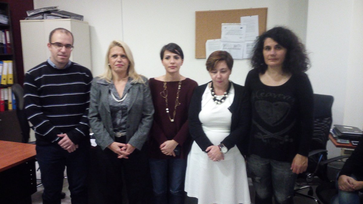 CityUCollege's tweet photo. Ενός λεπτού σιγή στη μνήμη των θυμάτων των επιθέσεων στο Παρίσι ως ένδειξη συμπαράστασης στο γαλλικό λαό. https://t.co/6AYzTYw7e4