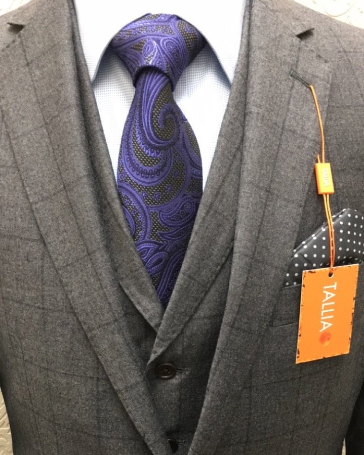 SamMichaelsMens's tweet photo. Nothing helps the #Monday Blues like a #Tallia #suit. #DressSharp #Style #Fashion #Menswear #SamMichaels https://t.co/MScOc5H41Z
