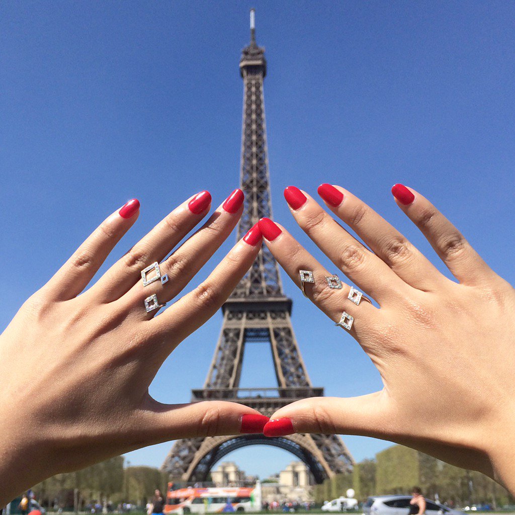 Deepest condolences to those affected by the tragedy #prayforparis #PeaceForParis #PeaceForTheWorld