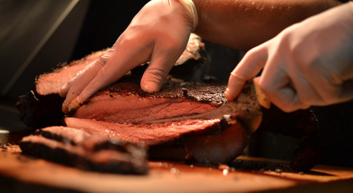 WoodlandsTavern's tweet photo. . @BradAlive #DatBrisket https://t.co/rh2MPriHu5