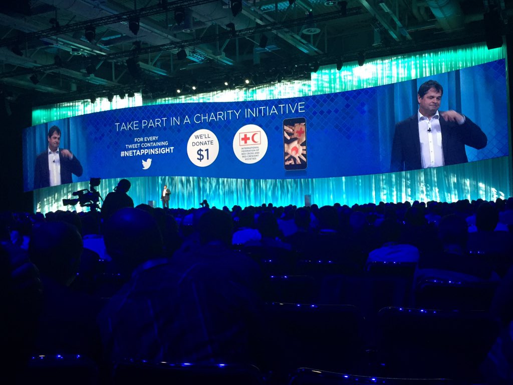 nfares's tweet photo. Going the extra mile, because we care! #netappinsight https://t.co/nWqLCO2oiV