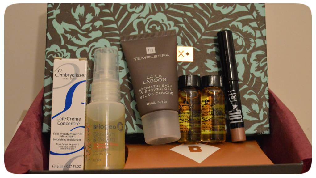 Littlebeautylov's tweet photo. I unboxed my birchbox for November click the link to see what I got! #birchboxca https://t.co/5a3eHsbNBO https://t.co/E1UbK4cm5b
