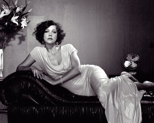 Happy birthday Maggie Gyllenhaal! 