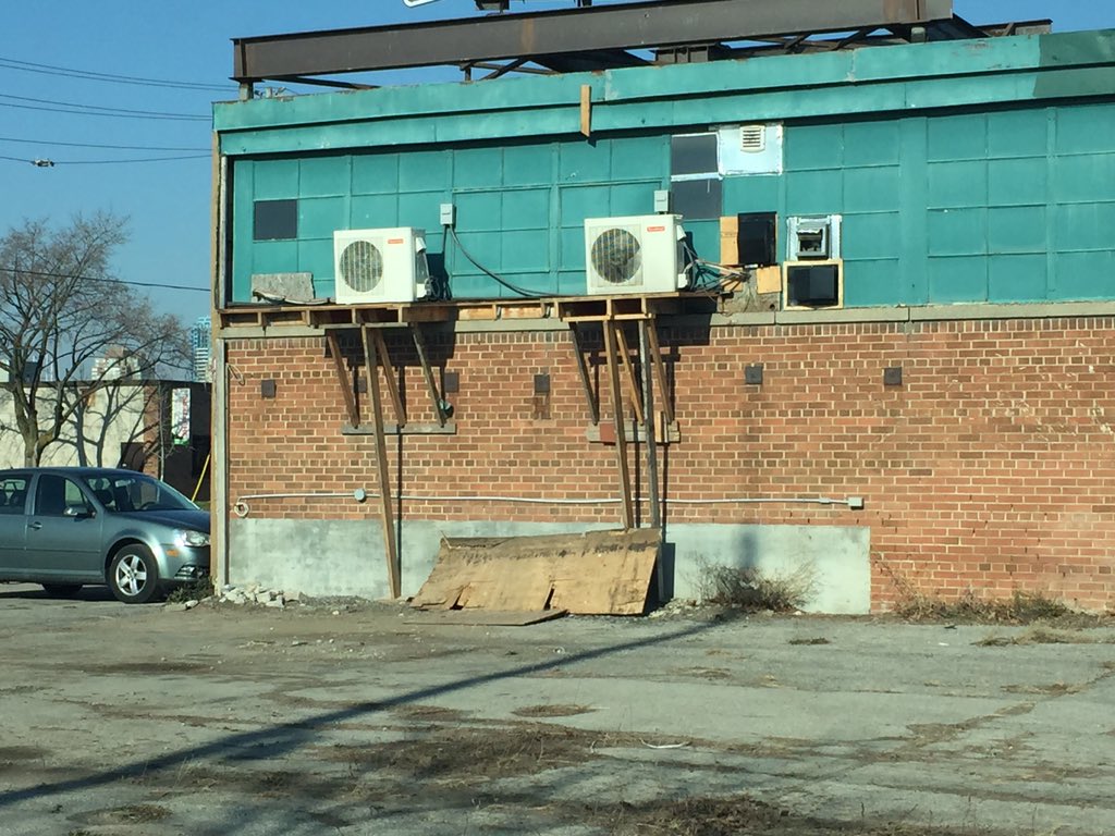 Check this beautiful install out <a href="/bodgerwatch/">bodgerwatch</a> <a href="/airconned/">Airconned</a> <a href="/hvac_humor/">HVAC Humor</a>