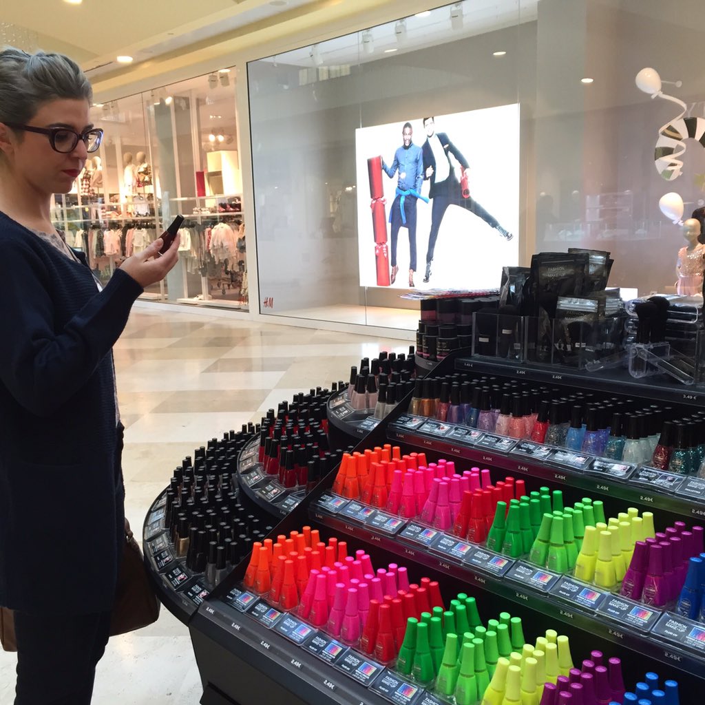 StetikXpressPla's tweet photo. Hoy hemos estado formándonos con nuestros compañeros de Fashion Make Up - Madrid para traeros las últimas novedades! https://t.co/wrMoyH9Kcz