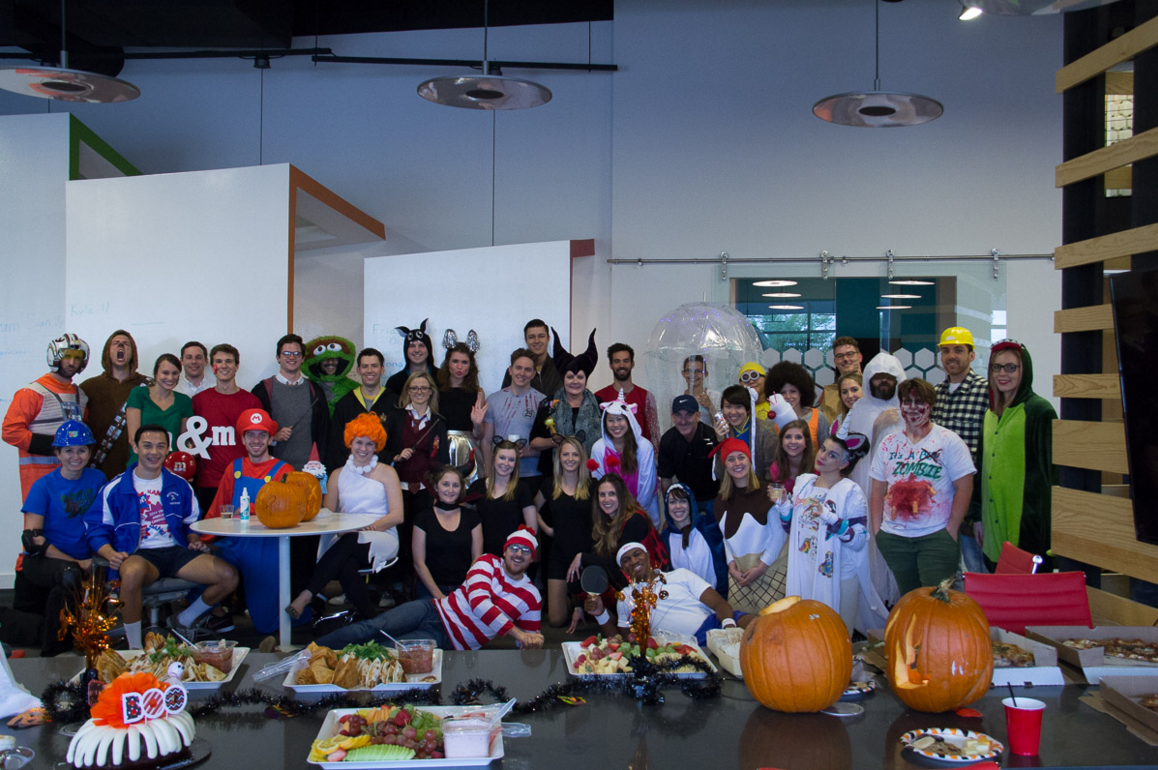 pmgworldwide's tweet image. We're honored to be named #13 in @adage's Best Places to Work 2015. bit.ly/1MhMTC3