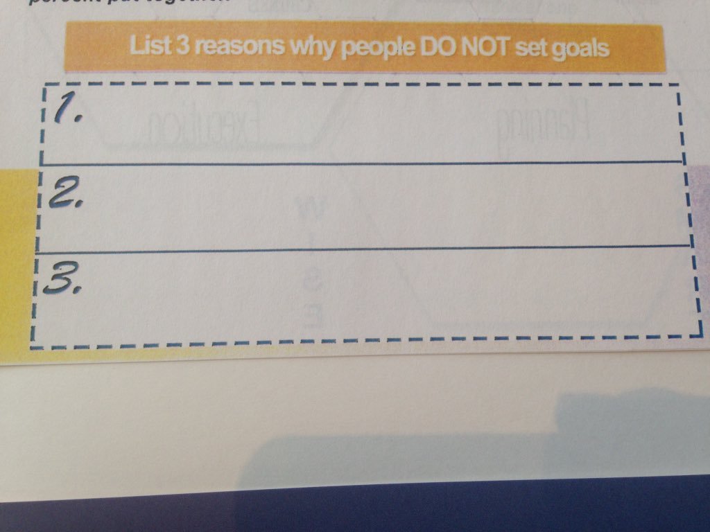 12Raye's tweet photo. Can you give me 3 reasons? 😕 #empowergreatness2015 https://t.co/2m2NMGcGwN