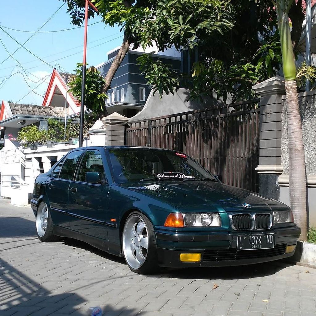 slammedbimmers's tweet photo. Berjemur ๐ #bmw #e36 #slammedbimmers #slammed #bmwnation #stancebmw #gettinlow #loweredproject #eastproject_ #toodaโฆ https://t.co/ST0I60nd6S