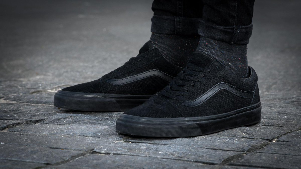 black vans old skool on feet