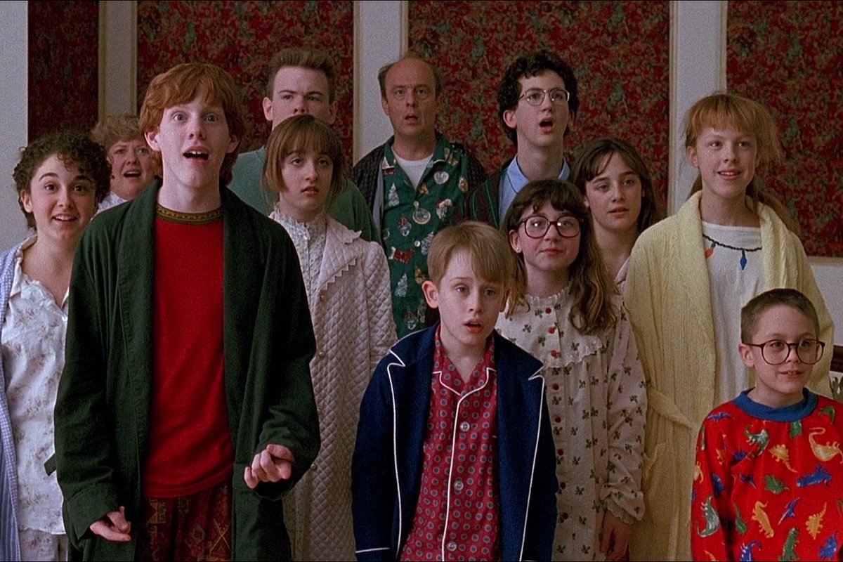Home Alone turns 25 today. A style retrospective: bit.ly/1QqsUVE #keepthechangeyafilthyanimal