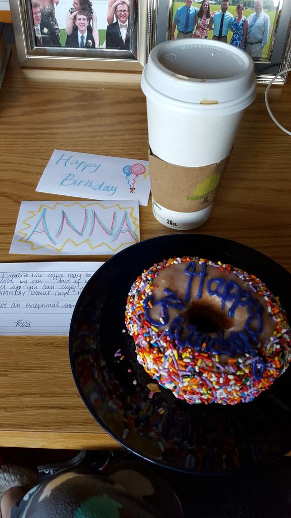 ababtap123's tweet photo. My roommate is the best! @rasafras https://t.co/NjUE4KDRc8